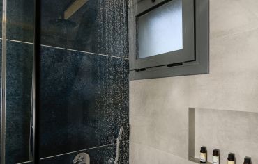 LENTAS ROOMS APARTMENTS